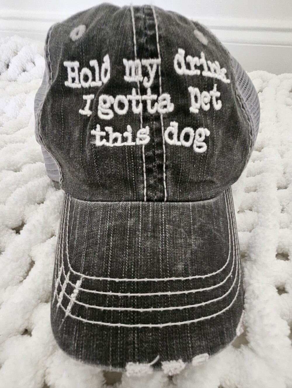 Gray And White 'Hold my drink, I gotta pet this dog' Baseball Cap Adjustable